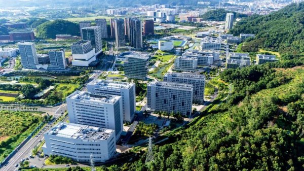 水果优配 这所新大学，一周只上四天课